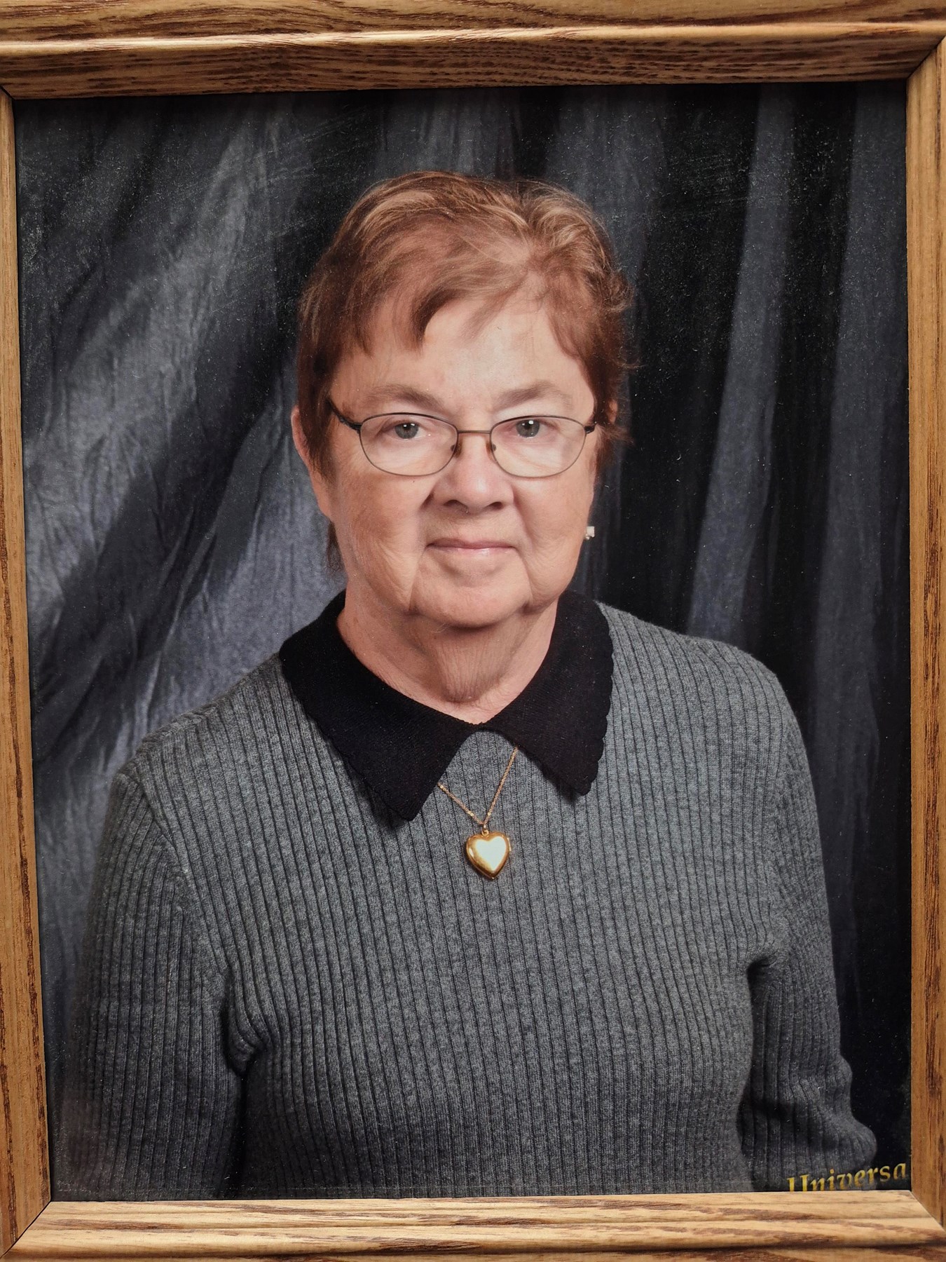 Obituary of Phyllis June Hunter