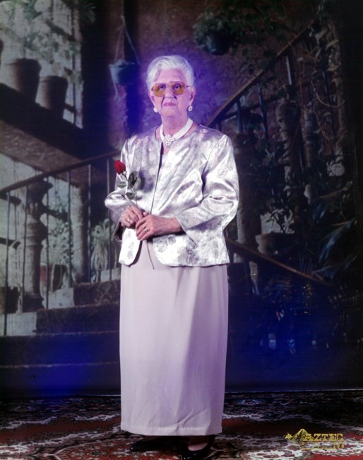 Obituary of Leonor Lopez