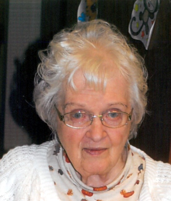 Obituary of Gloria M. Hoffman
