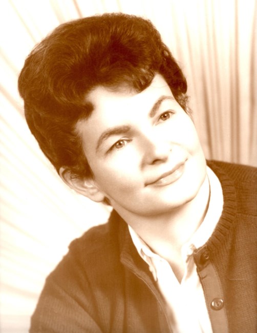 Obituary of Gertrude "Trudy" Combs
