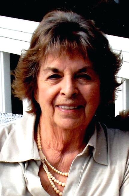 Nécrologie de Charlotte B. Lincoln