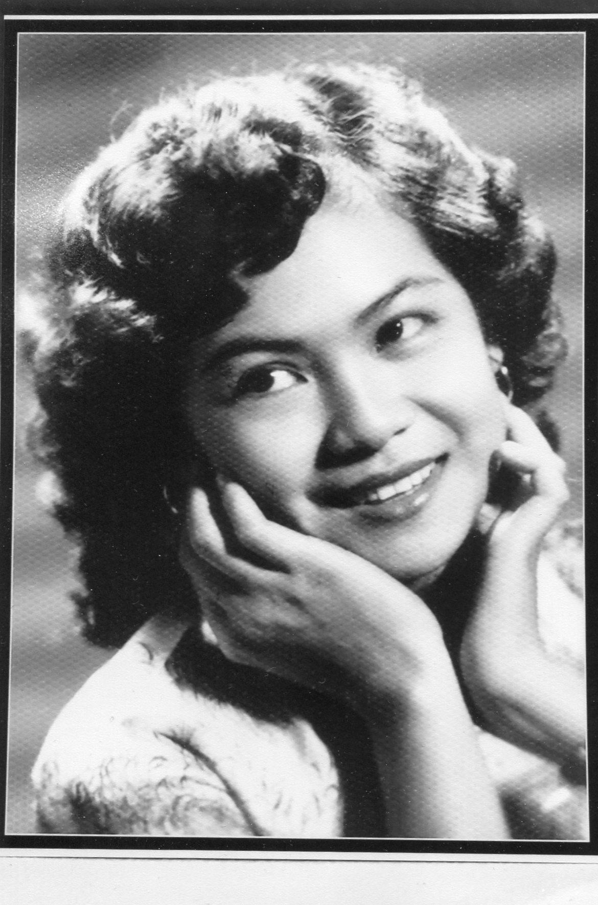 Obituary of Hong Thi Tuyet Luu