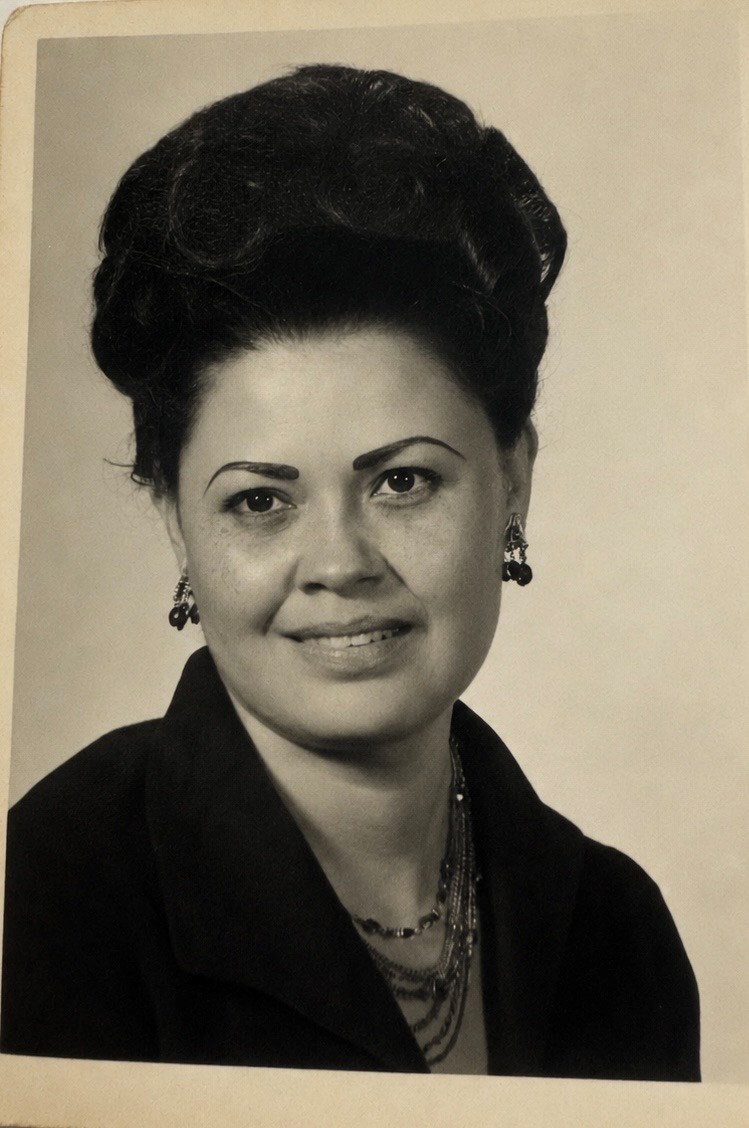 Obituary of Evangelina Magallanes Ruiz