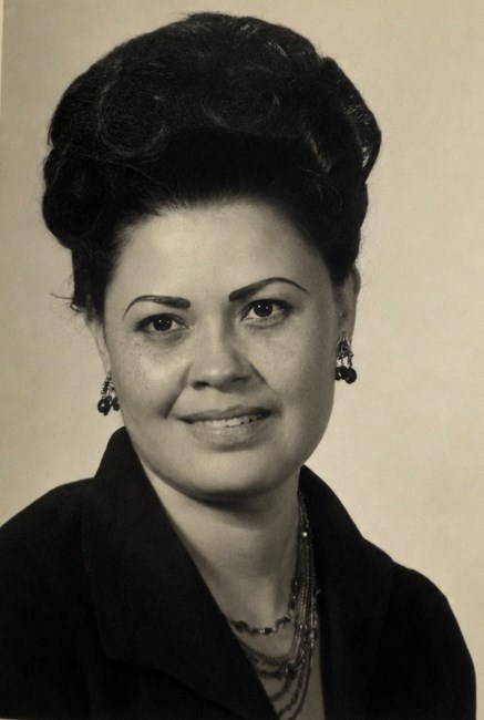 Obituary of Evangelina Magallanes Ruiz