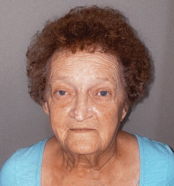 Obituary of Myrtle Lee Hollie