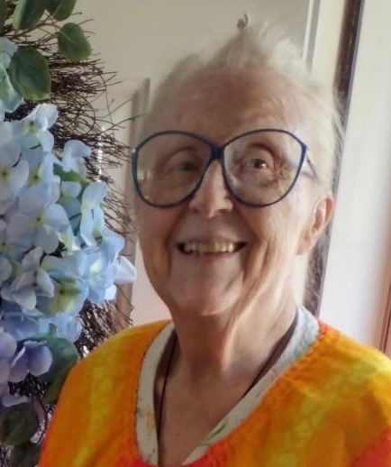 Obituary of Barbara L. MacNaughton