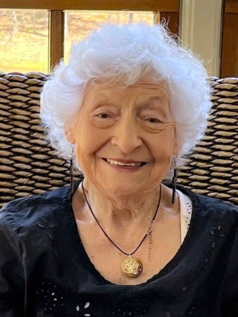 Obituary of Margaret E. Lee