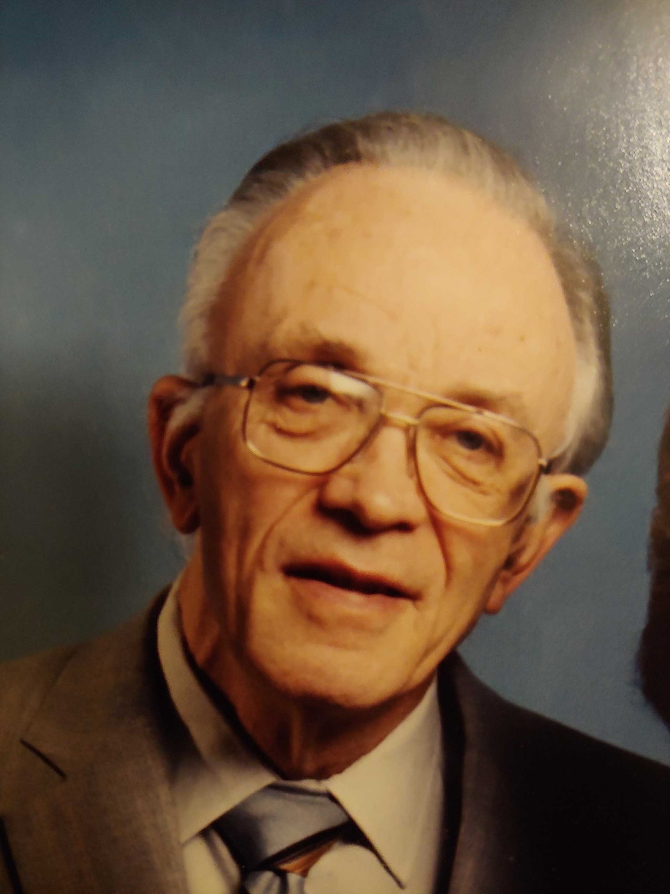 Obituario de Robert M Reid