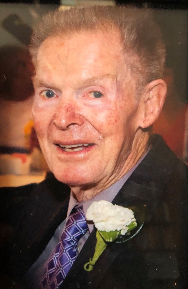 Avis de décès de William S. Fields