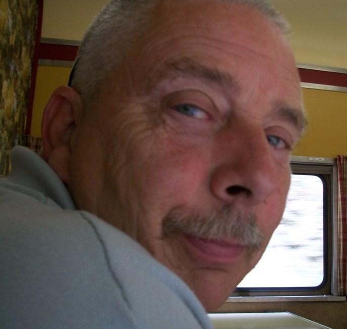 Avis de décès de Kenneth William Henderson III