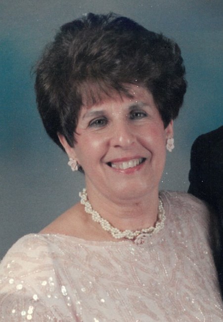 Obituary of Beatrice Macomber