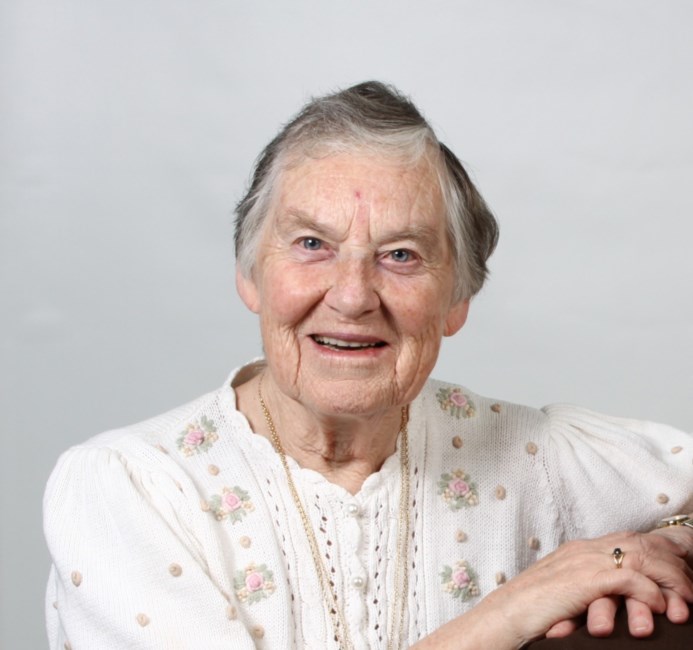 Obituary of Sheila Phyllis Irene Taylor