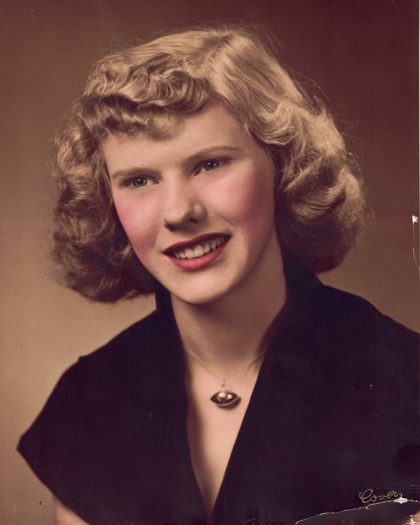 Obituario de Helen K. Martell