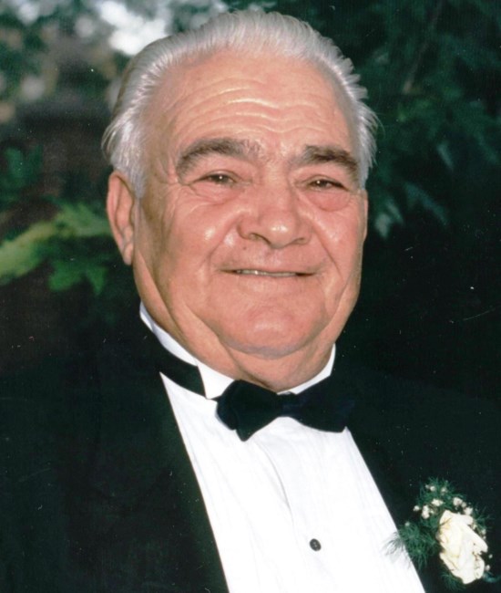 Obituario de Mr. Frank Meffe