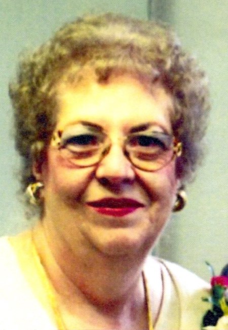 Obituario de Betty Mae Nebhan Fischer
