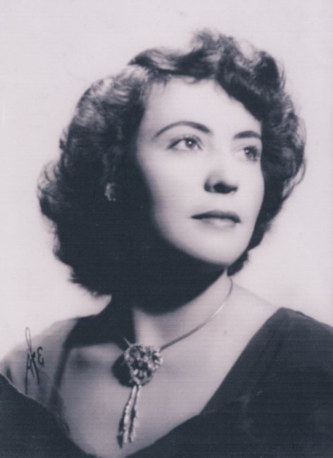 Obituary of Esther Diaz