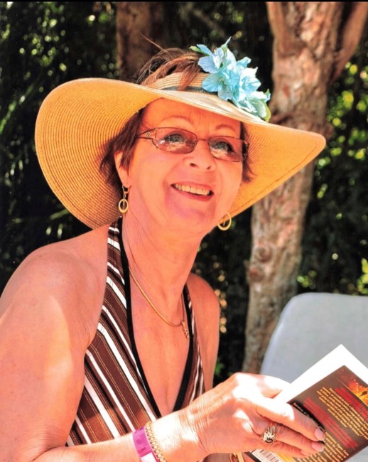 Obituary of Ursula Katharina Fox