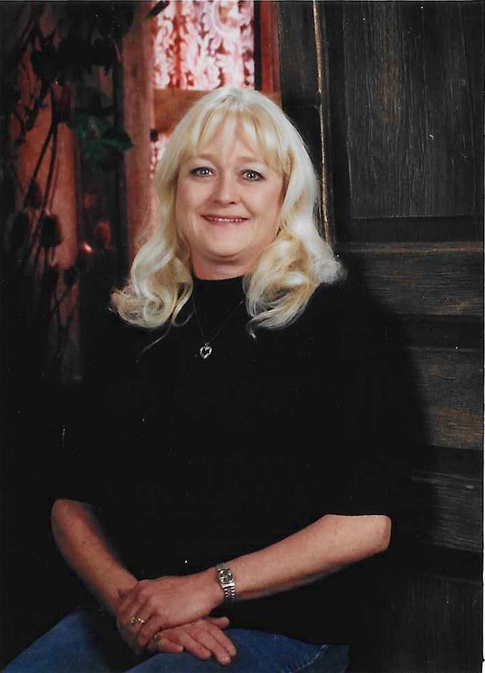 Obituary of Lora Lyn Putney