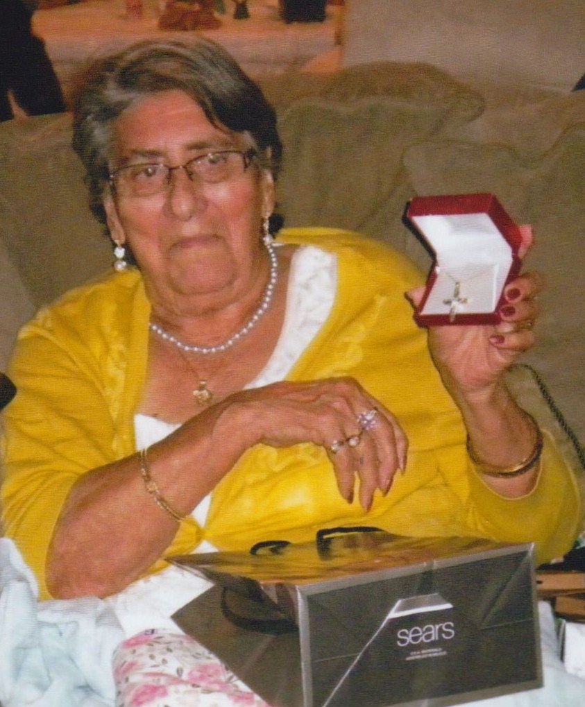 Obituary of Maria Menchaca Robles