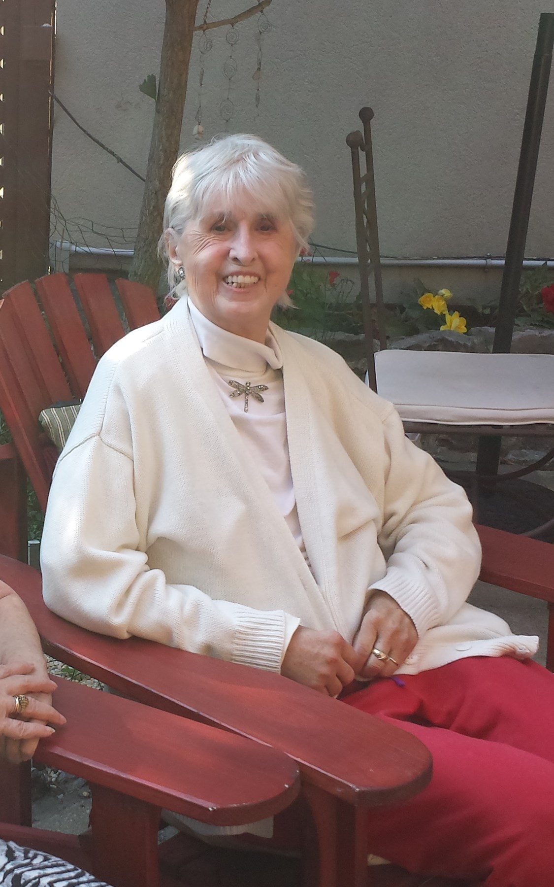 Obituario de Claire Young (née Van Neste)