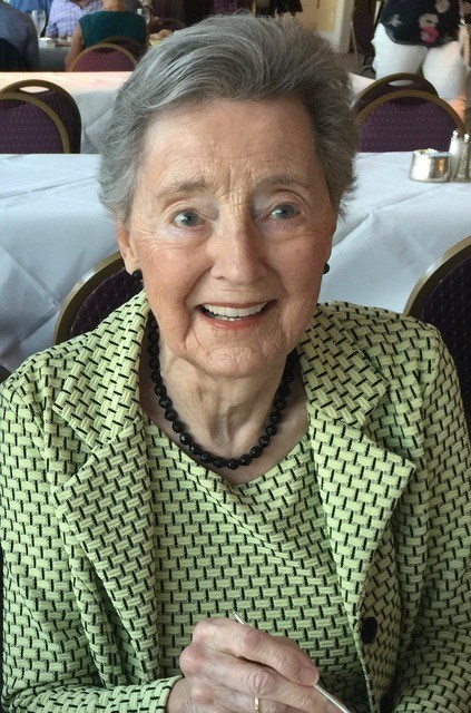 Obituary of Joy Wilhelmina Russell (Robertson) Haxton
