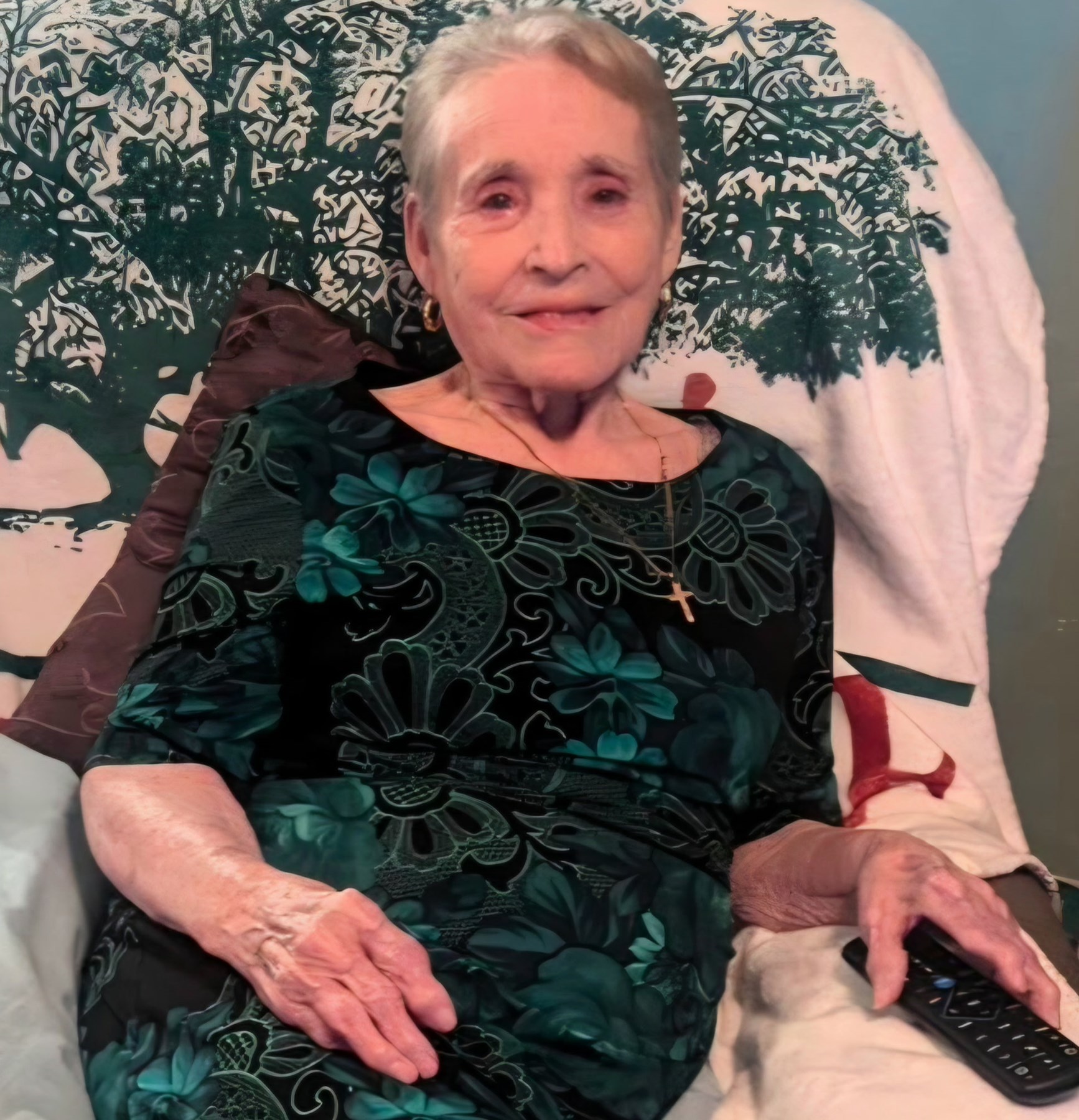 Obituary of Esther R De La Garza