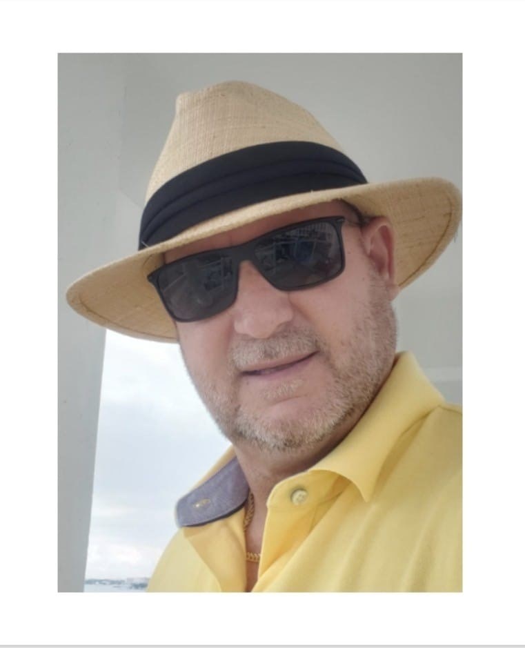 Obituario de Carlos Cervantes