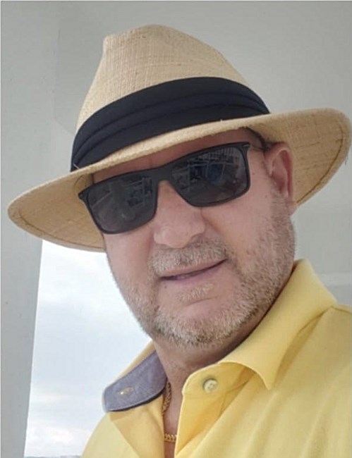 Obituario de Carlos Cervantes