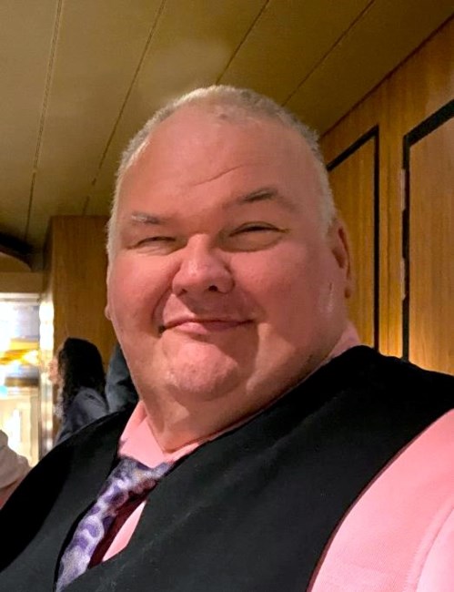 Obituario de Richard "Tiny" James Egnosak