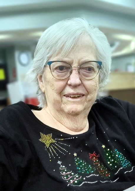 Obituary of Carolyn Loy Davis