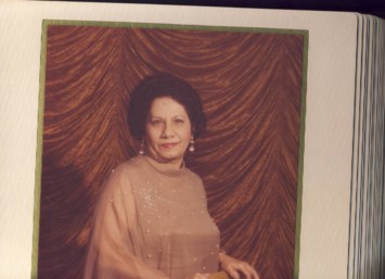 Obituary of Mrs. Blanca R. Valle