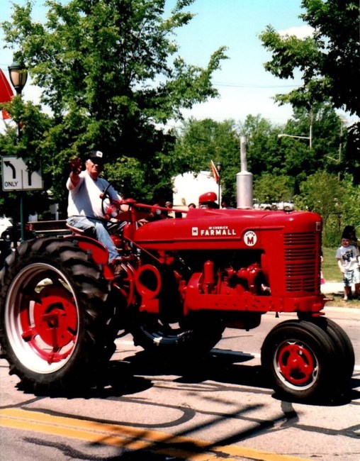 Obituary of Charles "Allis Chalmers Guy" Ray Wilson