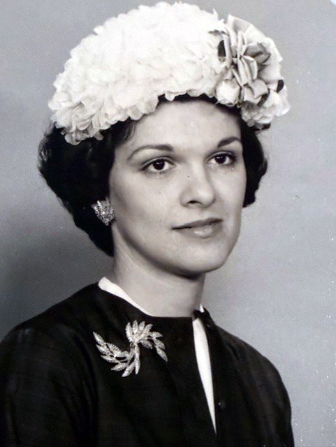 Obituario de Theresa G Salisbury