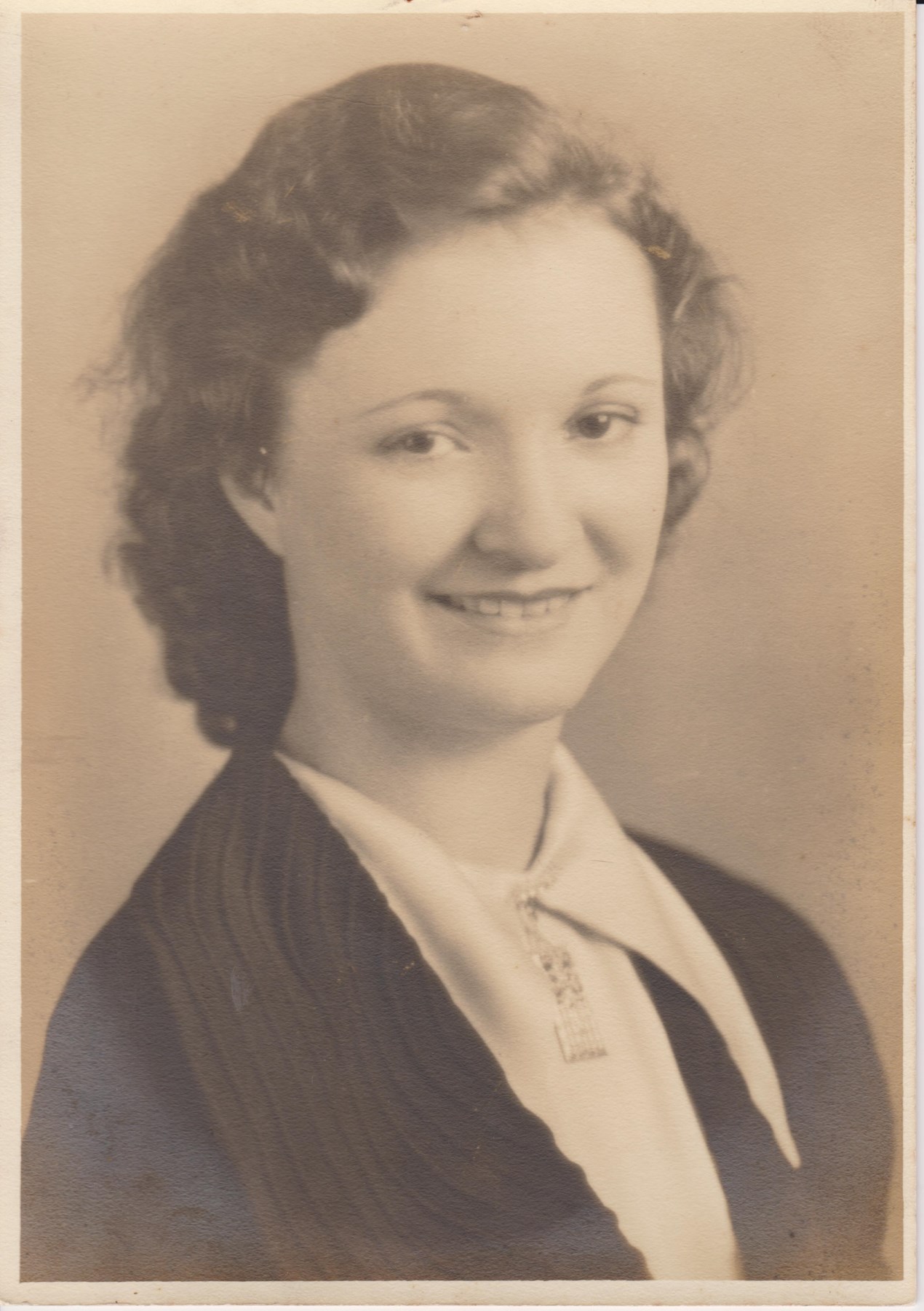 Obituary of Esther Louise Rasbury Haufler