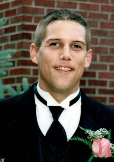 Obituary of Byron  "Bear" Keith Green