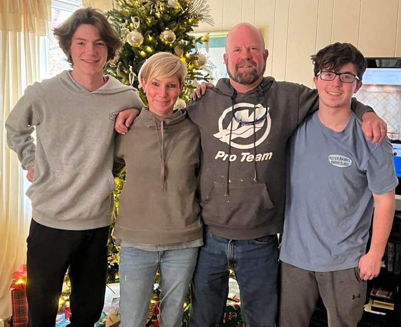 Obituary of Leslie Lauren Wheat