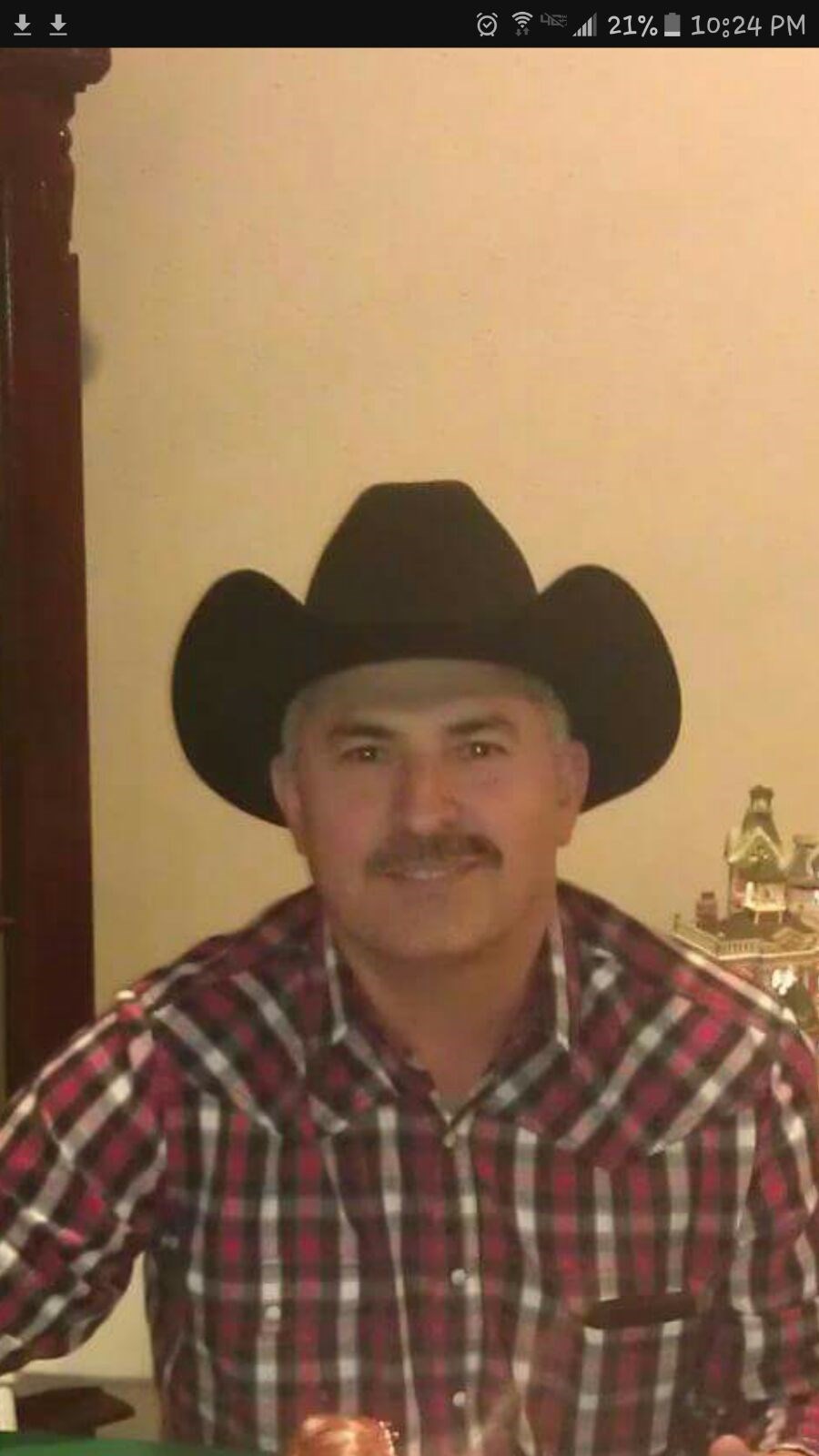 Obituary of Gustavo Davila