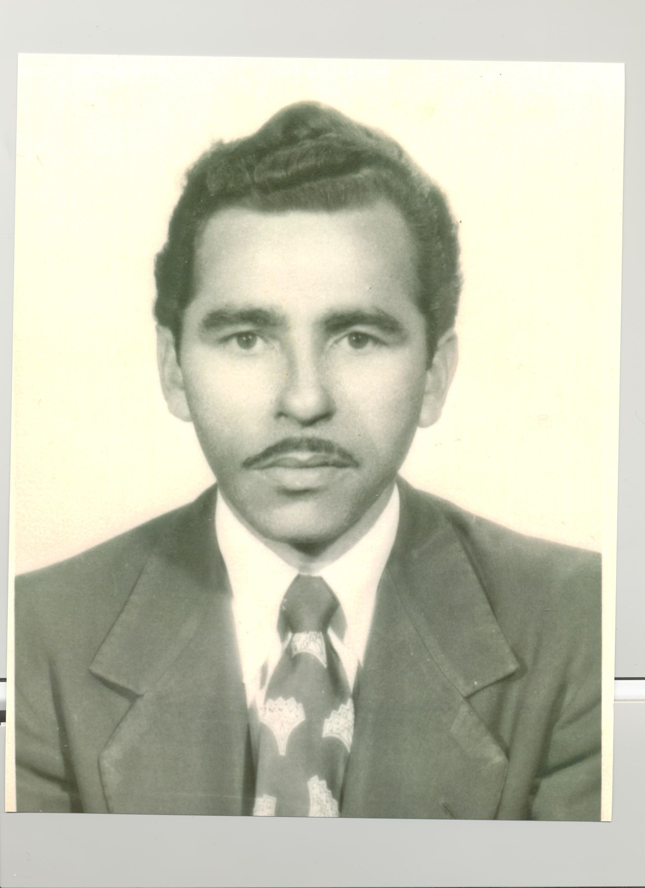 Avis de décès de Gilberto V. Velez