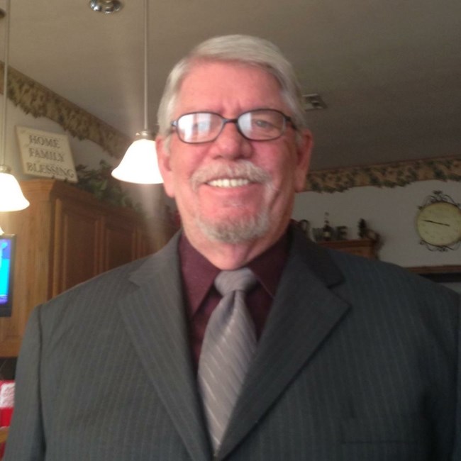 Obituary of Holland Bruce Davis