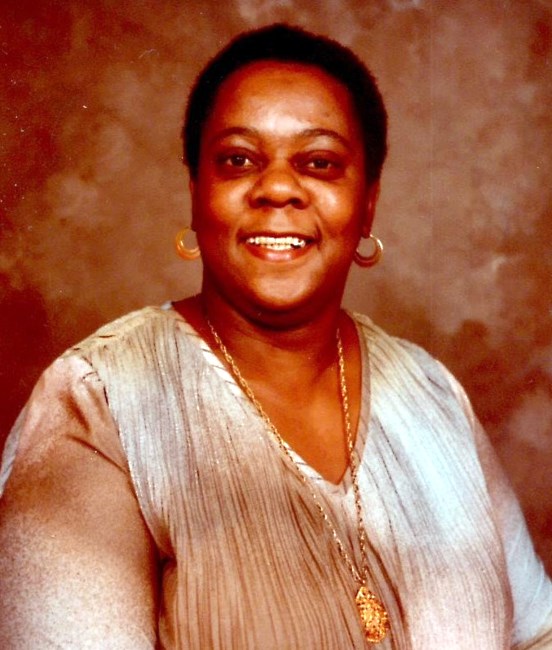 Obituary of Yvonne Cecile Livingstone-Lowe