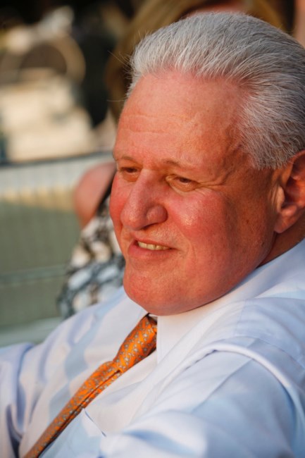 Obituario de James Raymond Avellini MD