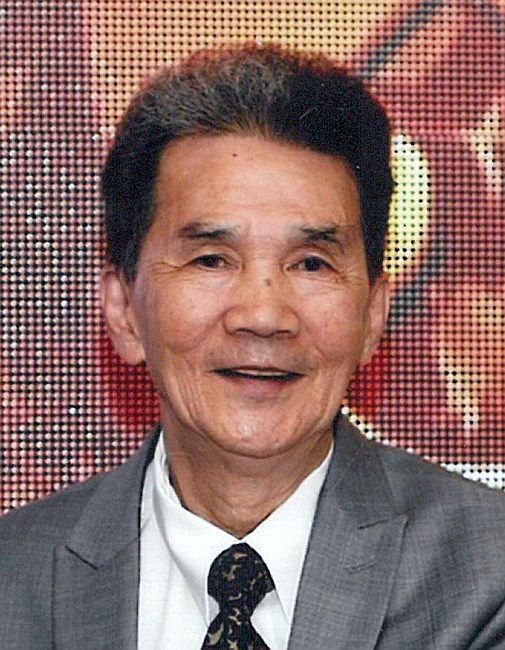 Obituary of Man Por Lee