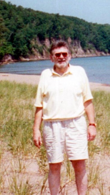 Obituary of Robert Earl McCarty
