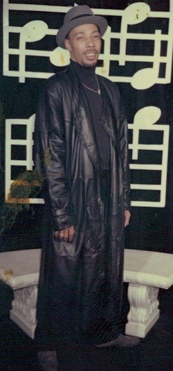 Obituario de Mr. Robert Ervin Henderson, Jr.