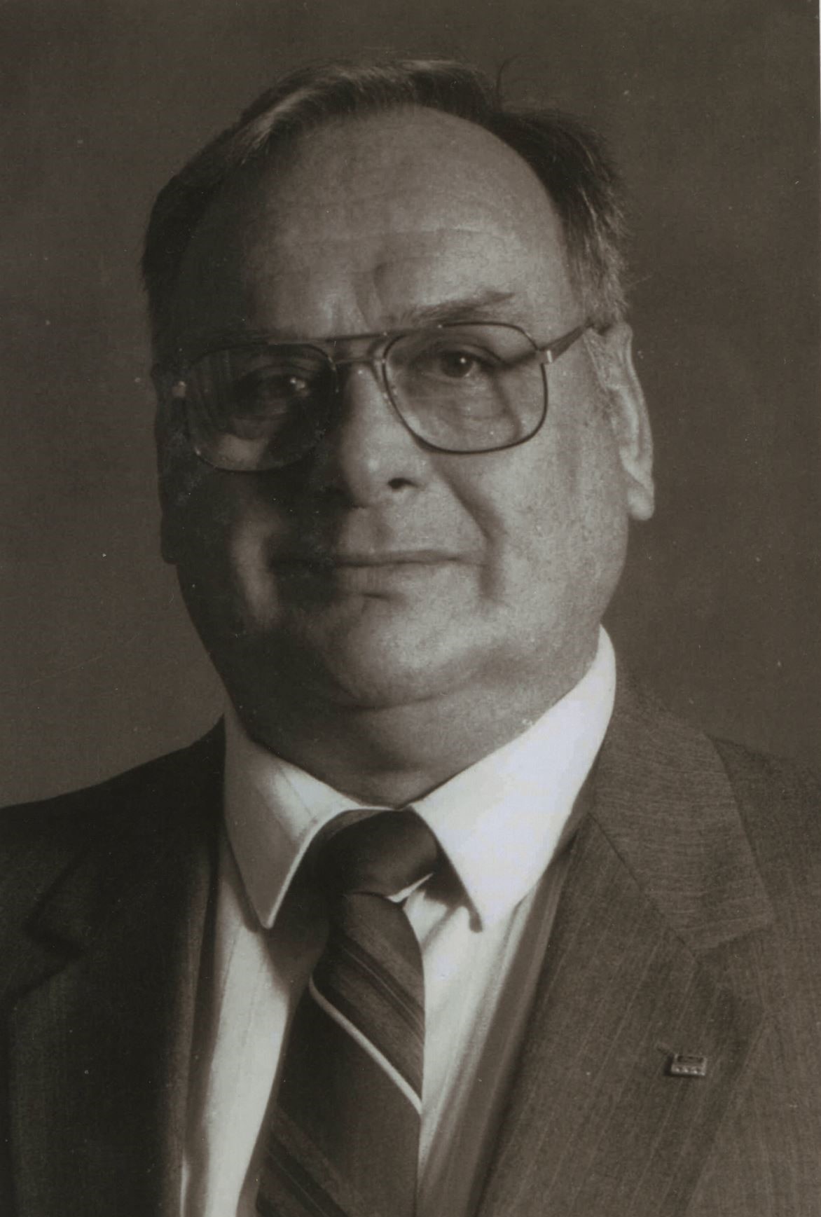 Obituario de Maurice "Moe" Parker