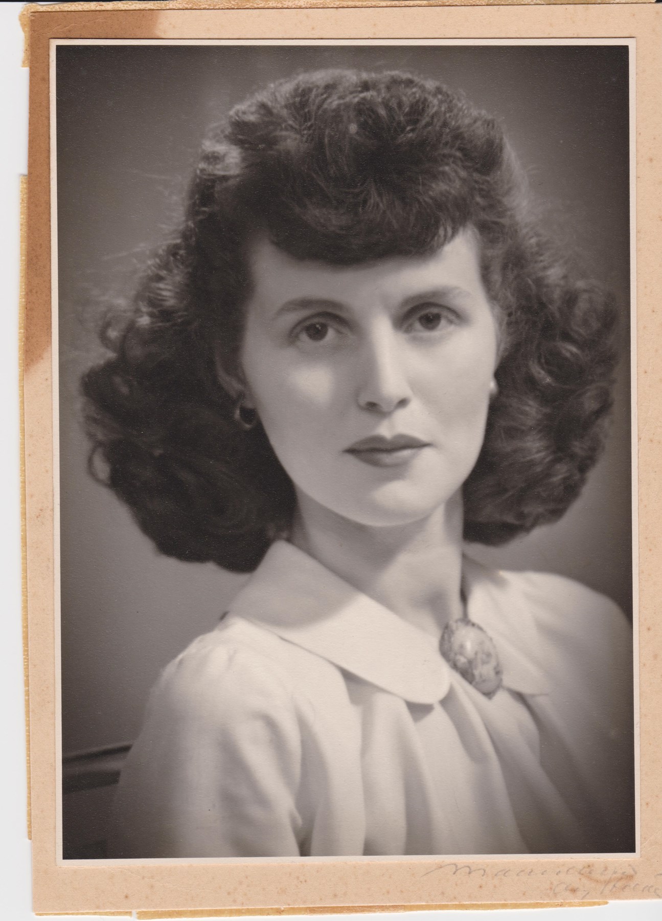 Obituary of Iona Cassidy Hollander
