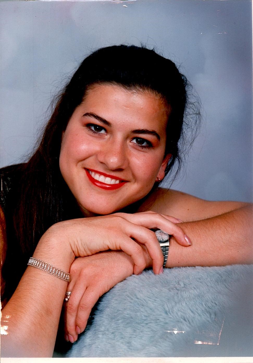 Obituary of Mercedes Salazar