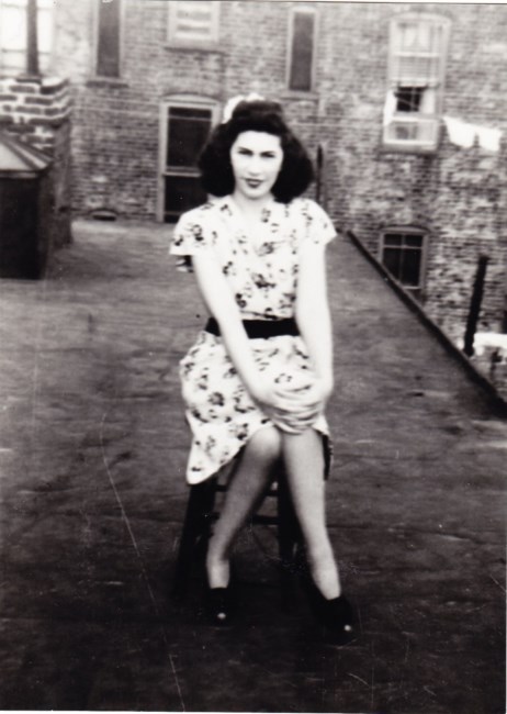 Obituary of Muriel E Carr