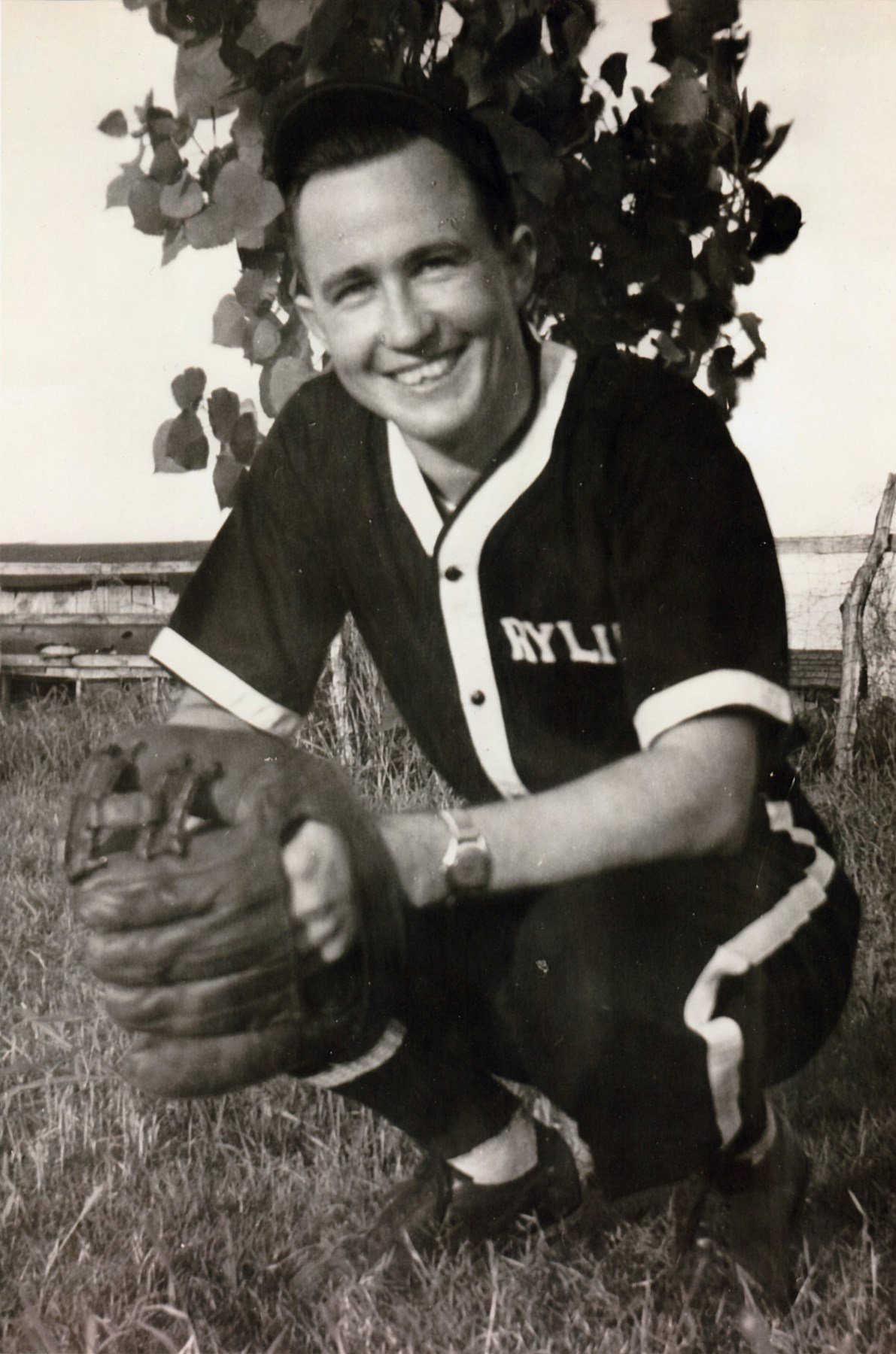 Obituario de Mr.  Ferrell "Gene" Foster