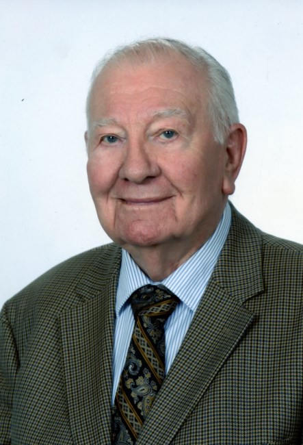 Obituary of Robert Martin Visser